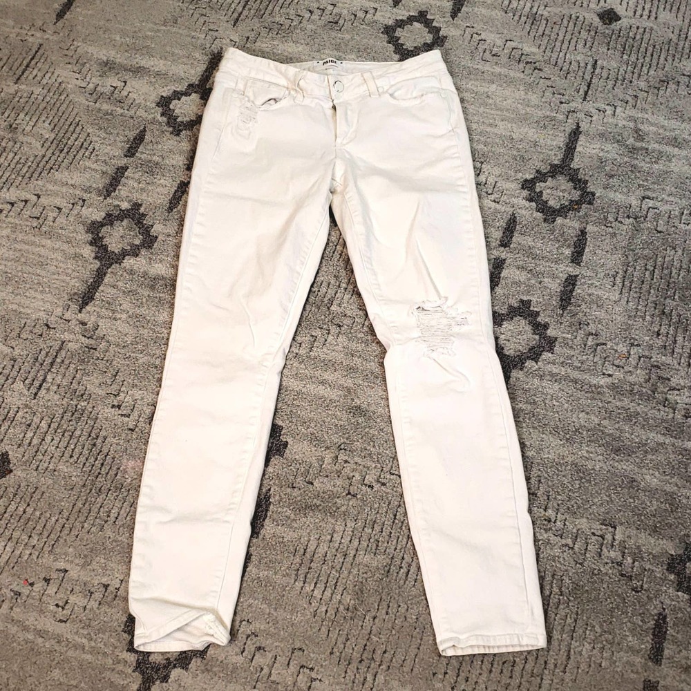 Paige white Verdugo Ultra Skinny Jeans size 29